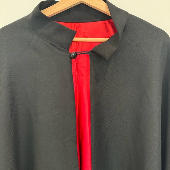 Vampire Cape DELUXE - Picture 2 of 4